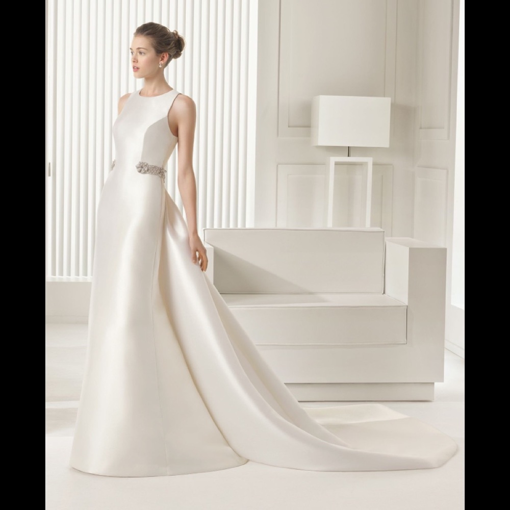 Rosa clara Sara mikado gown with train